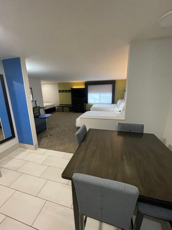 Holiday Inn Express Hotel & Suites Las Vegas By Ihg Экстерьер фото
