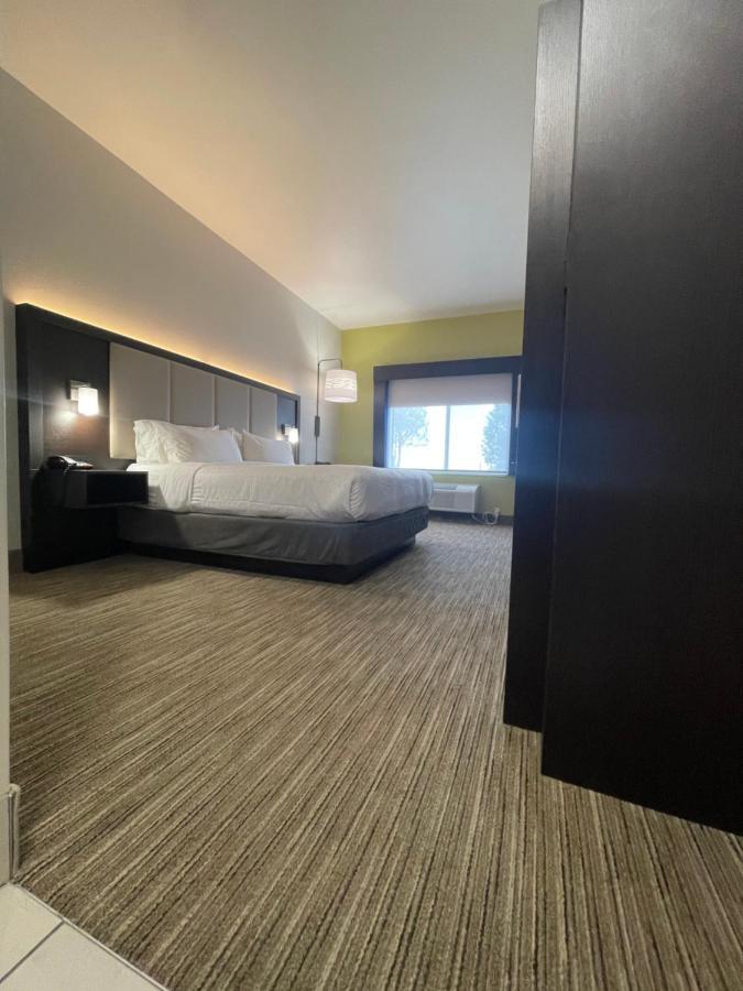 Holiday Inn Express Hotel & Suites Las Vegas By Ihg Экстерьер фото