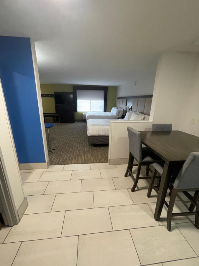 Holiday Inn Express Hotel & Suites Las Vegas By Ihg Экстерьер фото