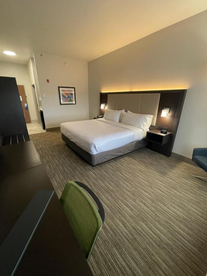 Holiday Inn Express Hotel & Suites Las Vegas By Ihg Экстерьер фото