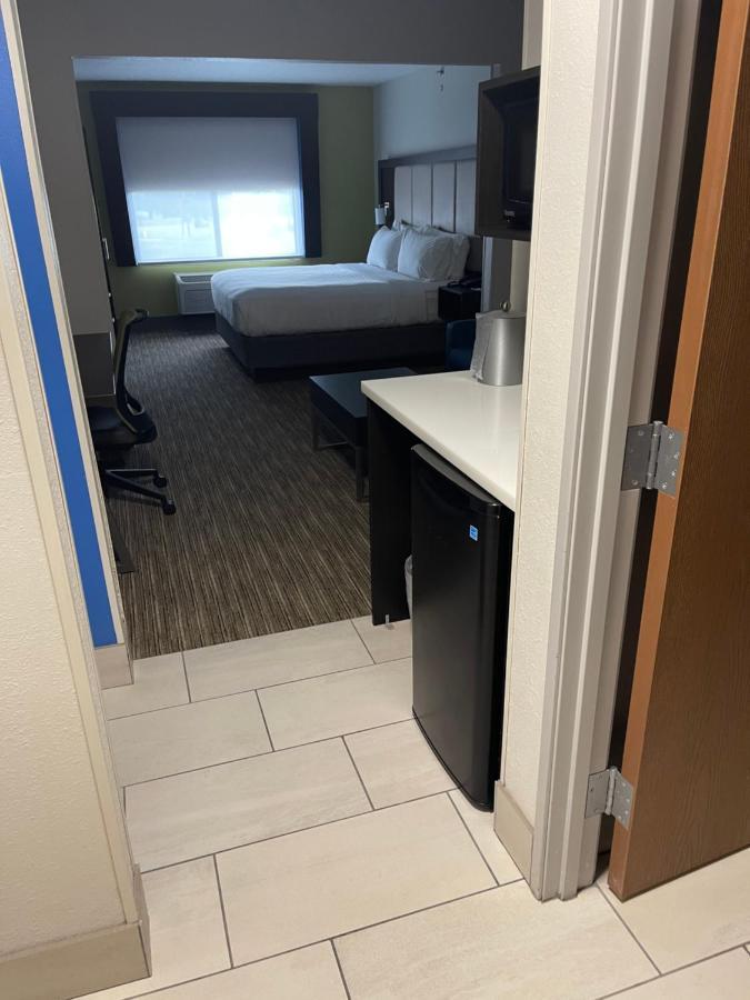 Holiday Inn Express Hotel & Suites Las Vegas By Ihg Экстерьер фото