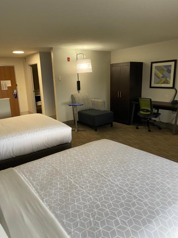 Holiday Inn Express Hotel & Suites Las Vegas By Ihg Экстерьер фото