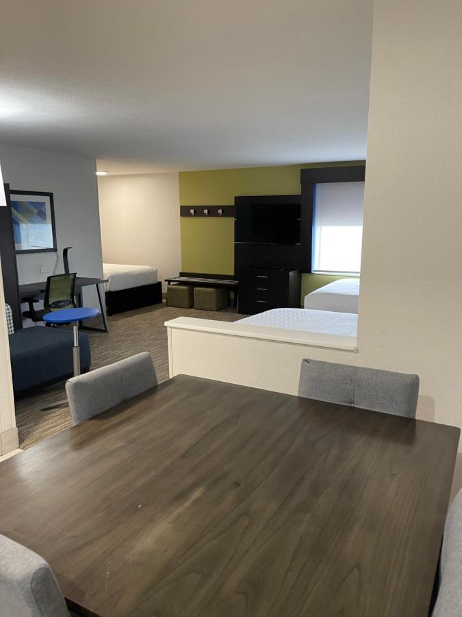 Holiday Inn Express Hotel & Suites Las Vegas By Ihg Экстерьер фото